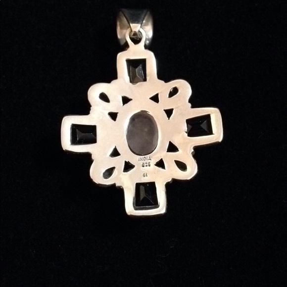 Suarti Sterling Silver Multi-gem Cross Pendant - Picture 2 of 5